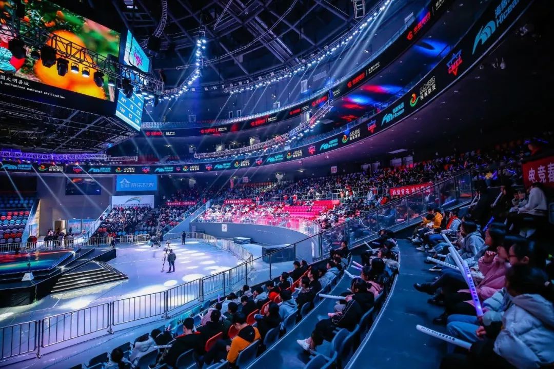 通过类似 通过类似